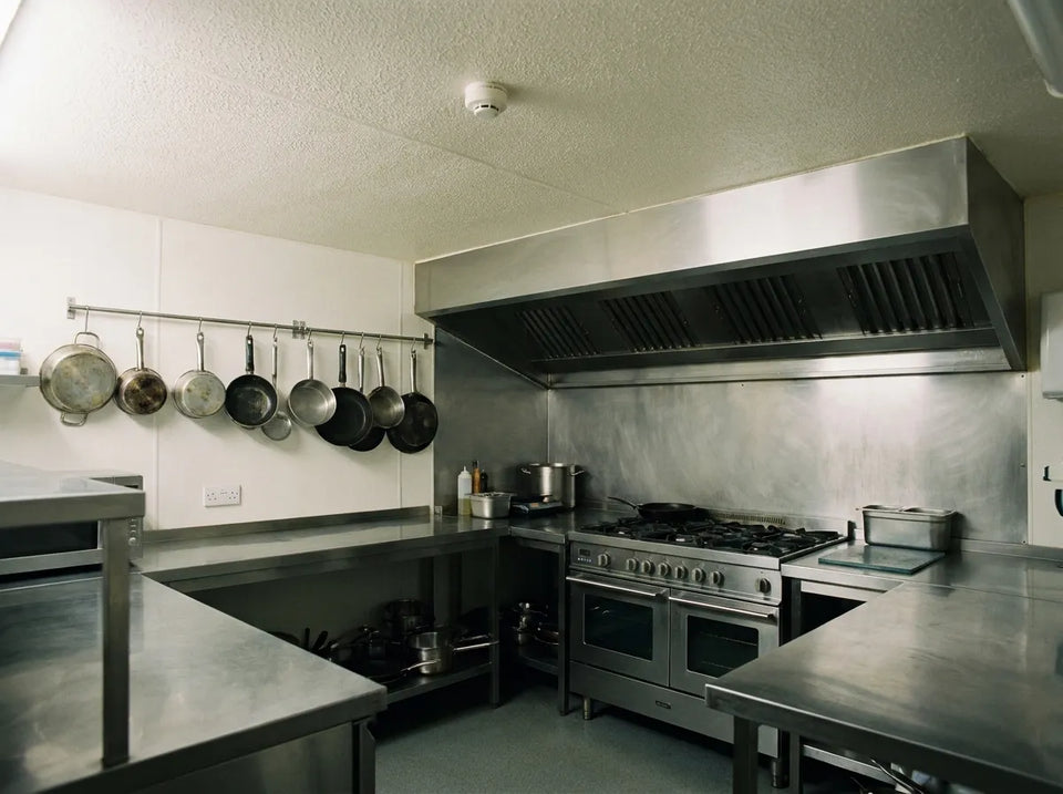 

Cuisine ou réserve à l'arrière ?